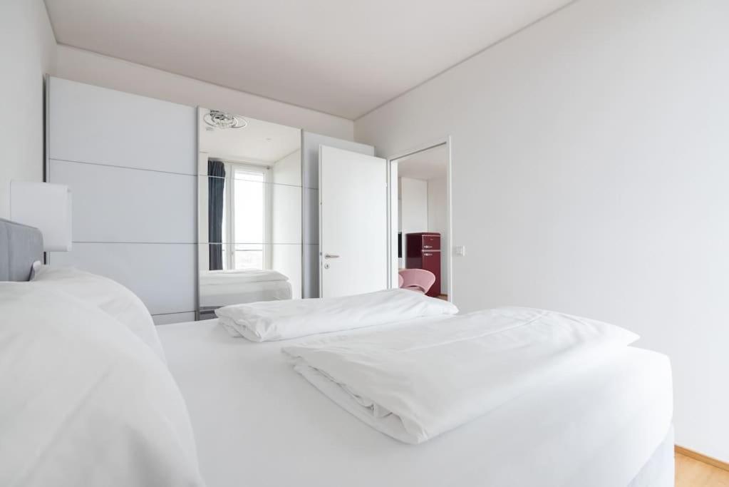 Hoch Hinaus, Neu Und Stilvoll Mit Pool Am Dach Διαμέρισμα Βιέννη Εξωτερικό φωτογραφία